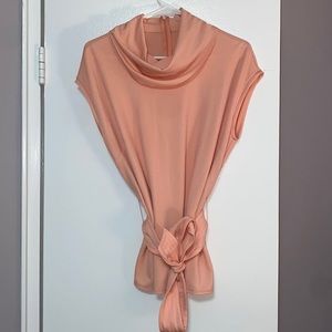 NWT Size M light pink blouse from New York and Company‎